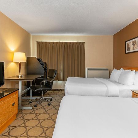 Comfort Inn Sept-Îles Eksteriør bilde