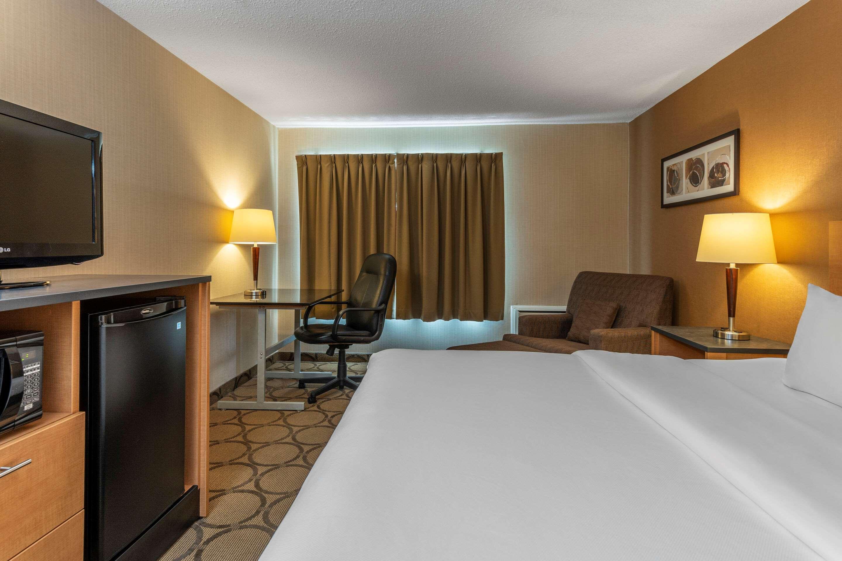 Comfort Inn Sept-Îles Eksteriør bilde