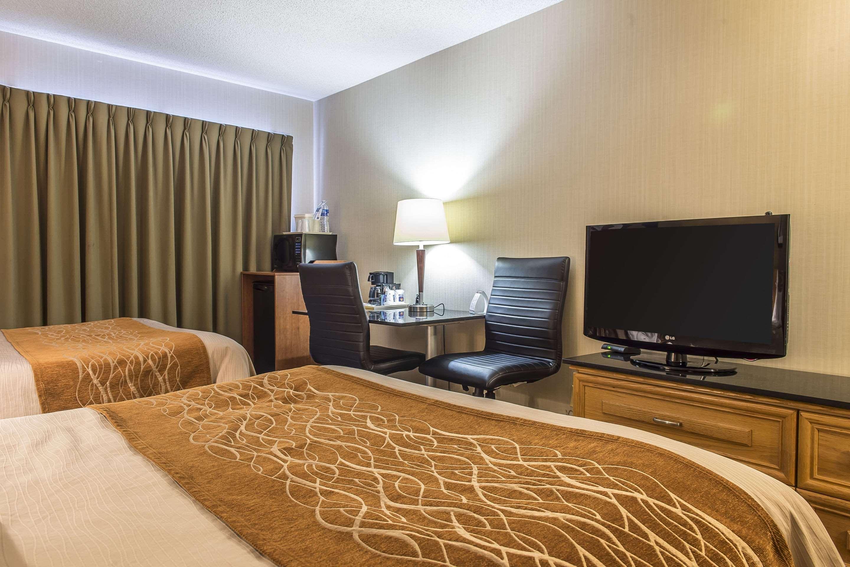Comfort Inn Sept-Îles Eksteriør bilde